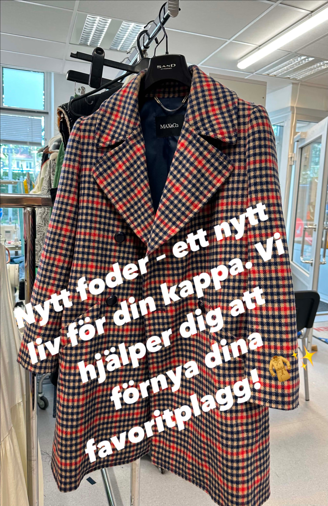 Samma rutiga kappa efter att nytt foder sytts in